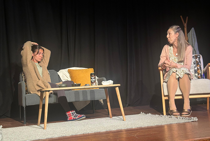 “Bir Varmış Hiç Yokmuş” Seyirciyle Buluşmaya Devam Ediyor